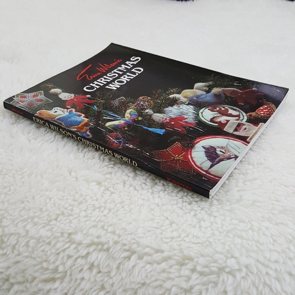 Erica Wilsons Christmas World Craft Project Book - Picture 11 of 16